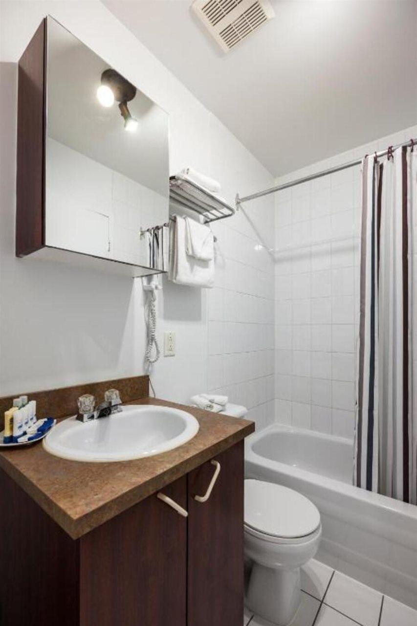 Hotel Abri Du Voyageur Montreal